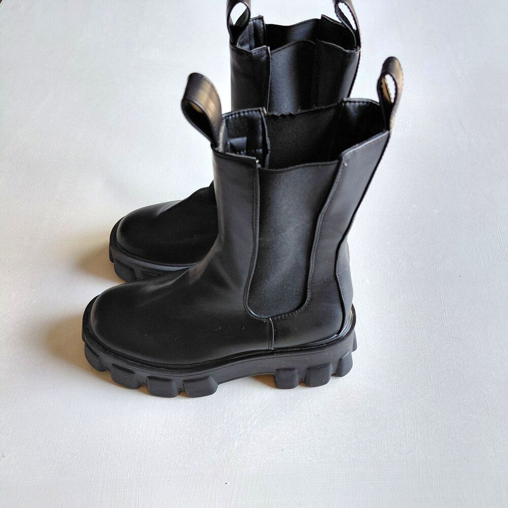 Faux Leather Chunky Chelsea Boots Sz 7 Y2K Soft Goth Grunge Dark Feminine